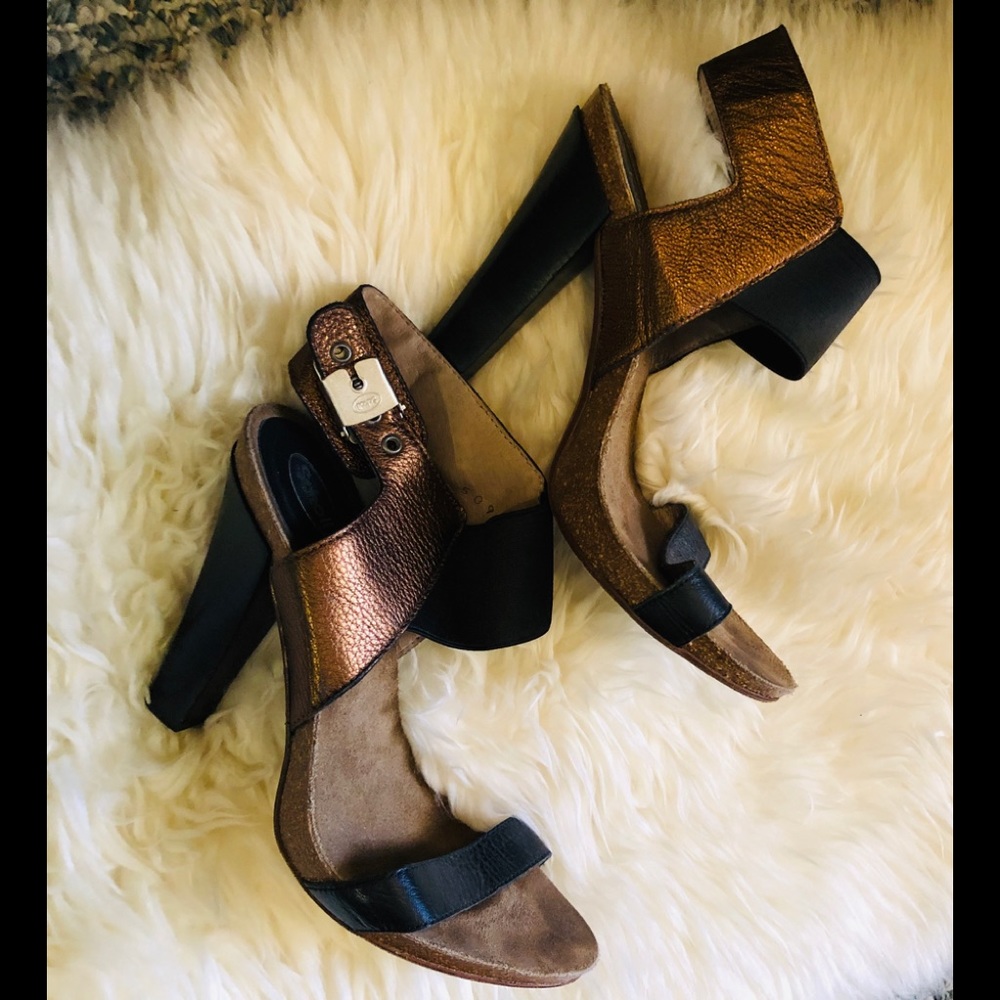 RARE SCHOLL LEATHER BRONZE/DARK CHOCOLATE HEELS